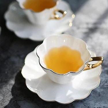 Flores Tea Cup & Saucer