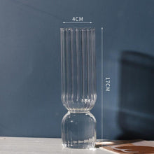 Load image into Gallery viewer, Crystallo Vase
